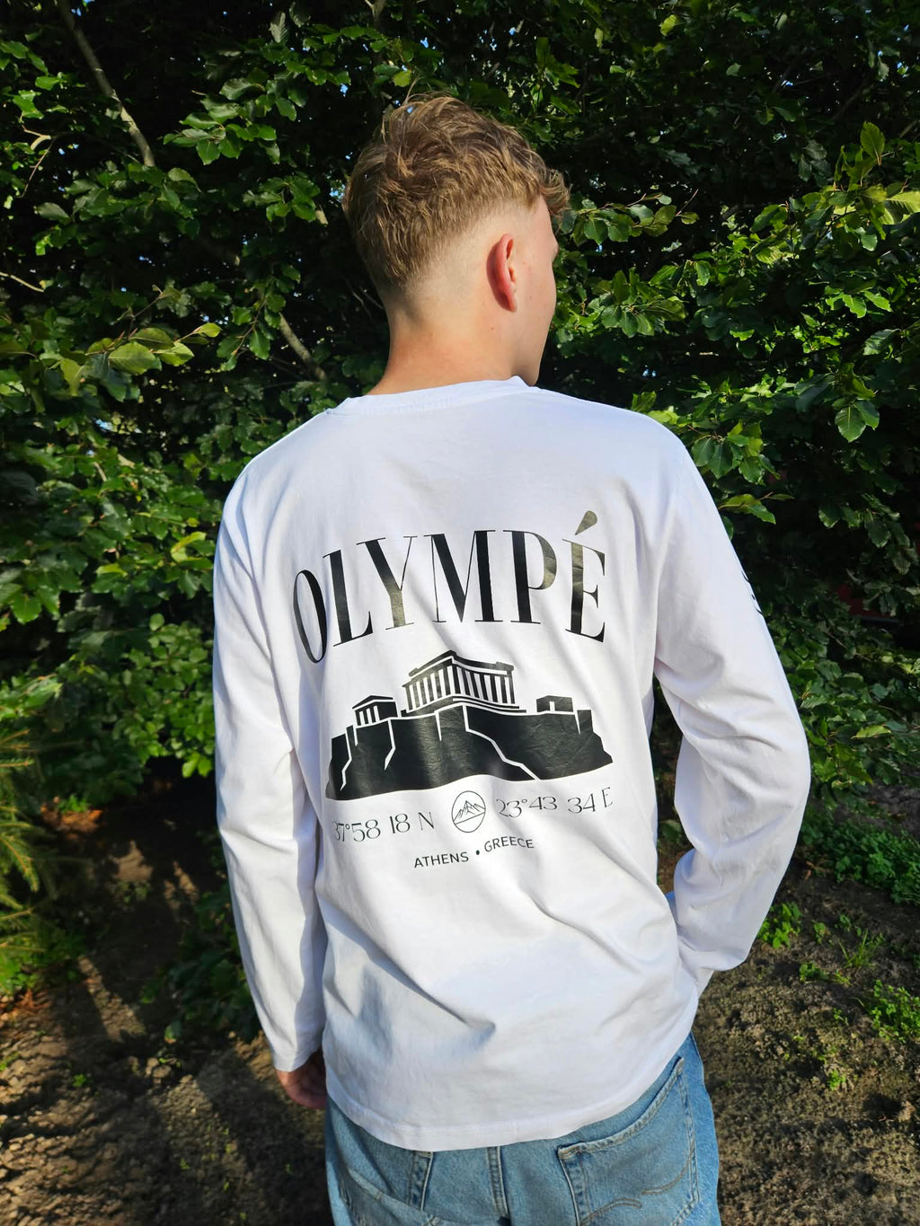 Acropolis Longsleeve Zwart